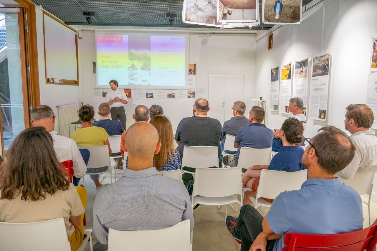 Présentation lors d'un événement Envirobât